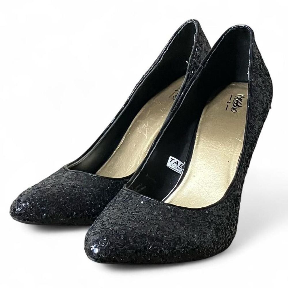 Unbranded Women's Black and Grey Courts